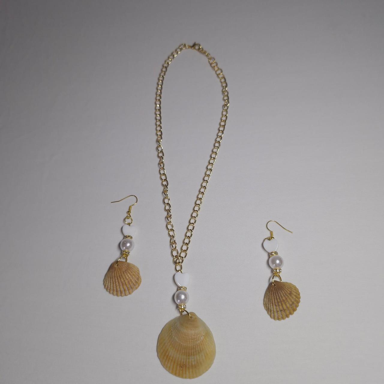 Cockle shell set